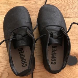 Girl CAMPER black leather shoes